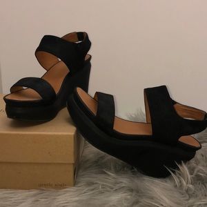 Platform Strappy Suede Sandals -gentle souls